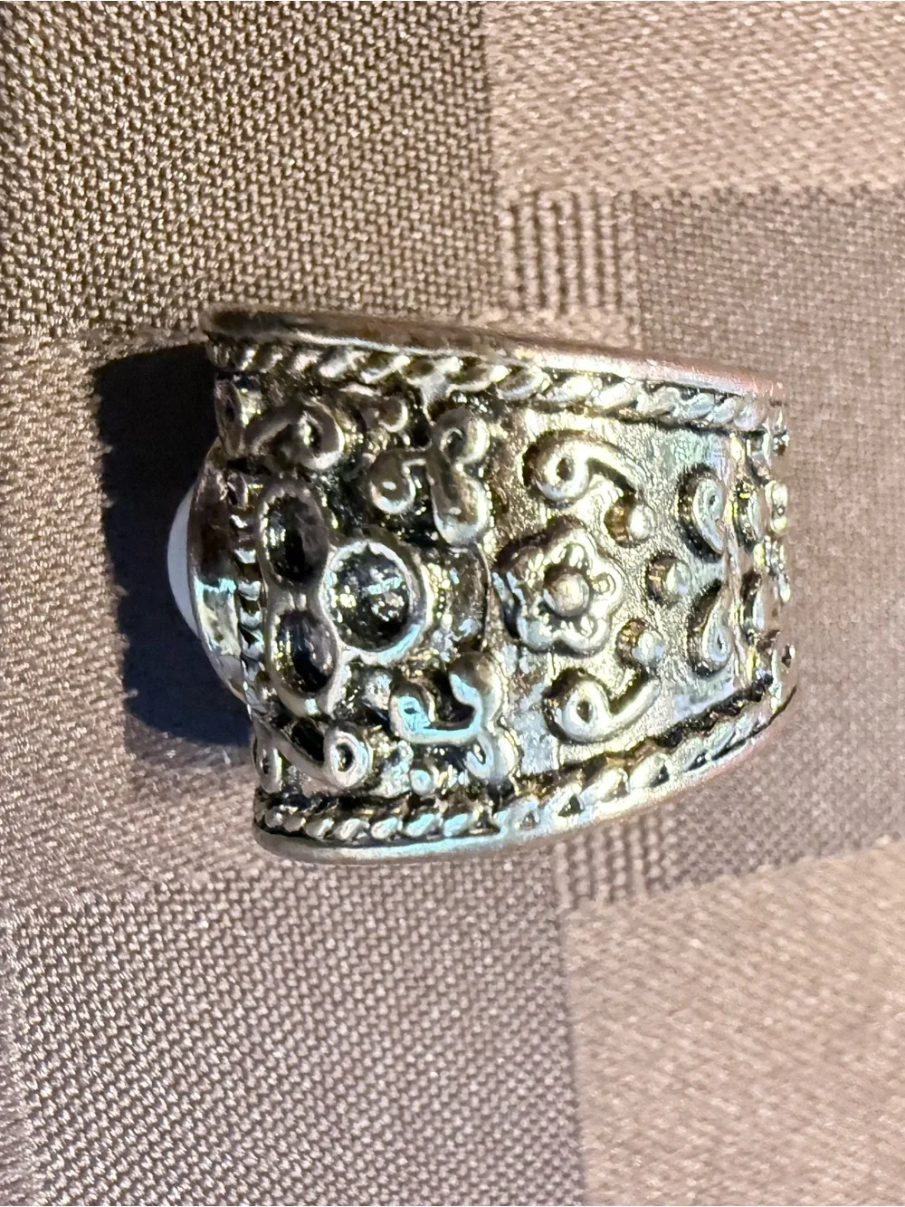 Vintage Ornate Filigree Faux Pearl Wide Band Statement Ring - US Size 6.75